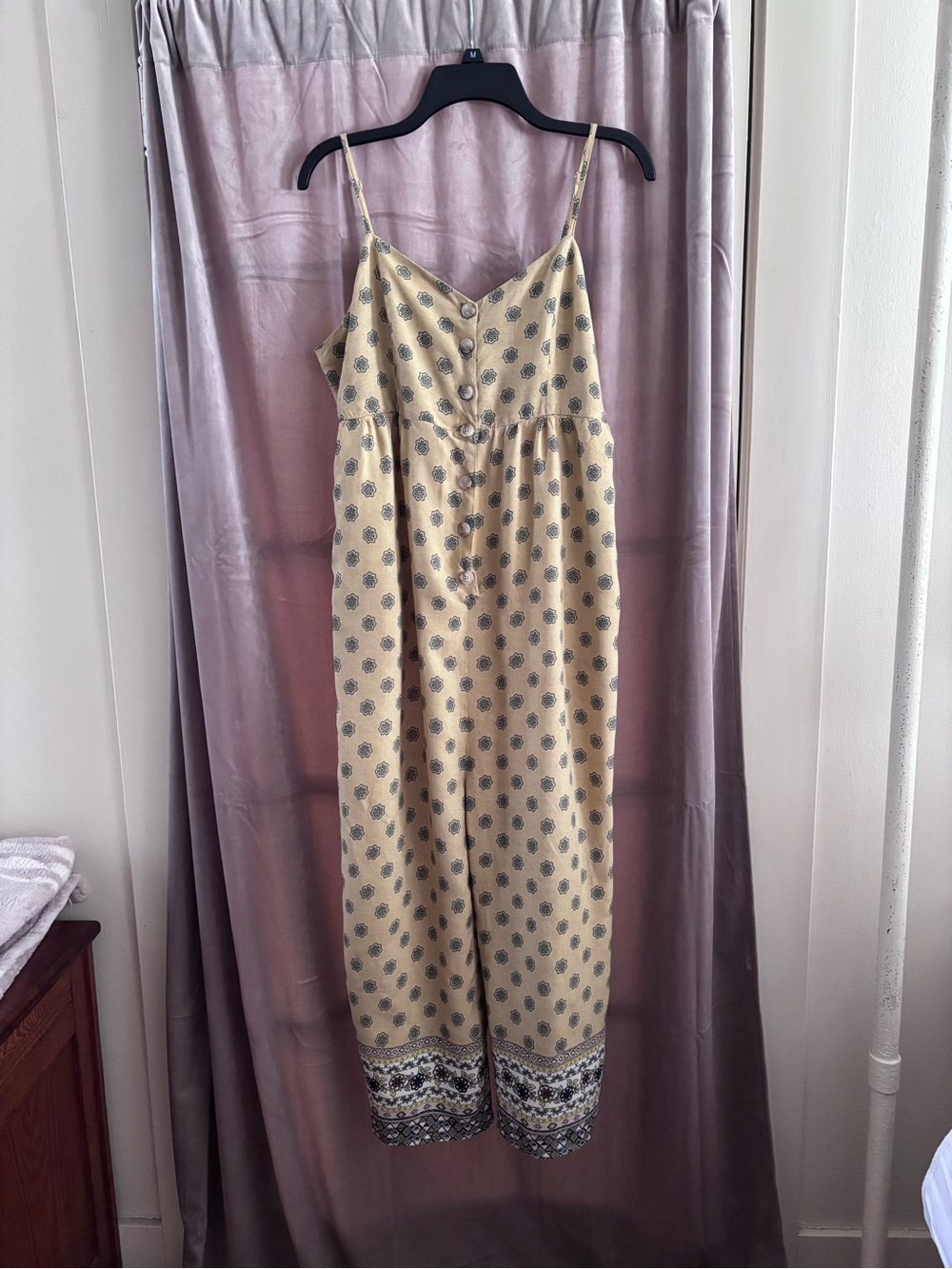 Yellow Printed Button-Front Spaghetti Strap Cropped Jumpsuit sz M